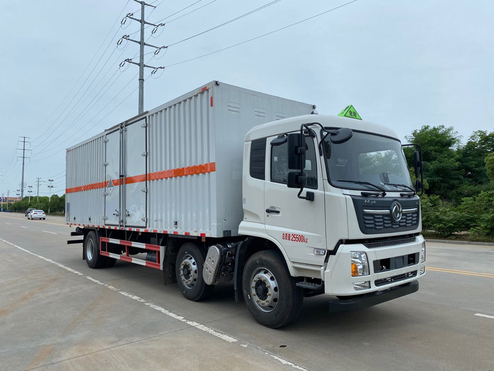 楚勝牌CSC5260XZWD6型雜項危險物品廂式運輸車