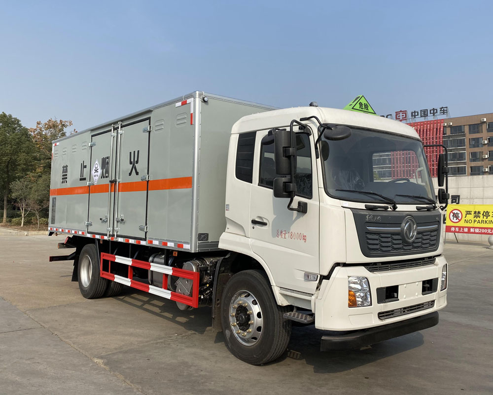 楚勝牌CSC5181XDQD6型毒性氣體廂式運輸車