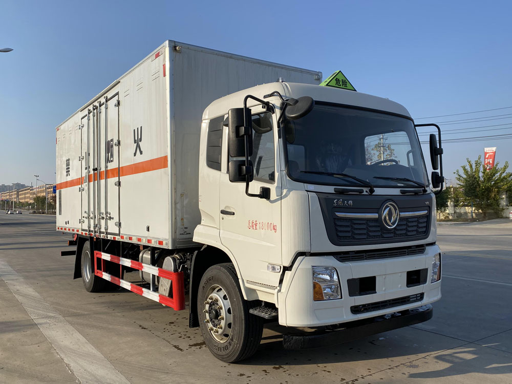楚勝牌CSC5181XZWD6型雜項危險物品廂式運輸車