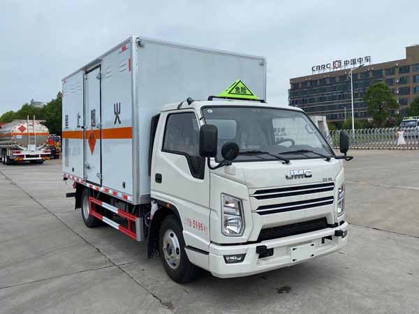 楚勝牌CSC5062XQYJ6型爆破器材運(yùn)輸車