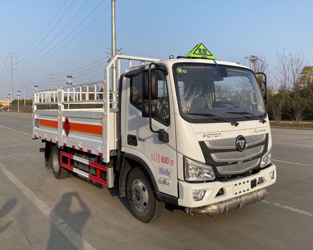 楚勝牌CSC5045TQPB6型氣瓶運(yùn)輸車