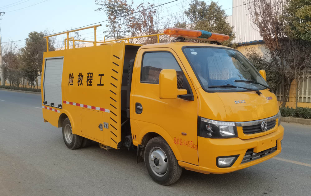 東風途逸救險車