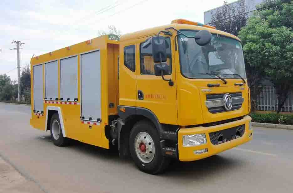 東風D9大流量排水搶險車大流量排水搶險車