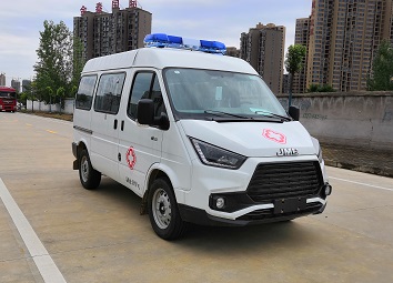 江西江鈴轉運型救護車