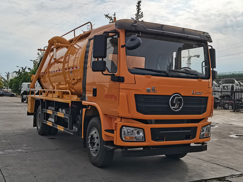 楚勝牌CSC5183GQWS6型清洗吸污車(chē)