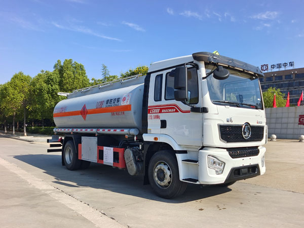楚勝牌CSC5189GJYS6型加油車