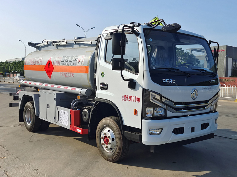 楚勝牌CSC5095GJY6A型加油車