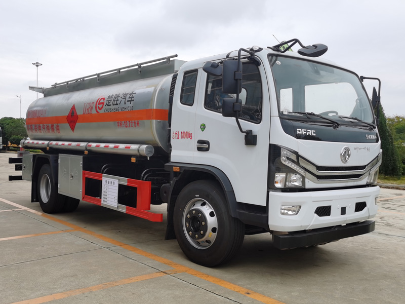 楚勝牌CSC5180GJY6A型加油車