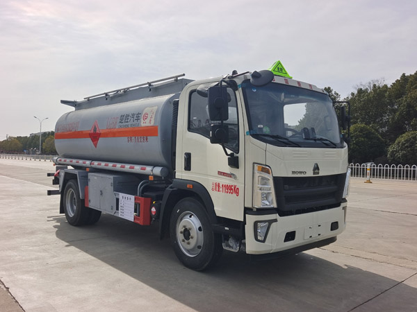楚勝牌CSC5127GJYZ6型加油車
