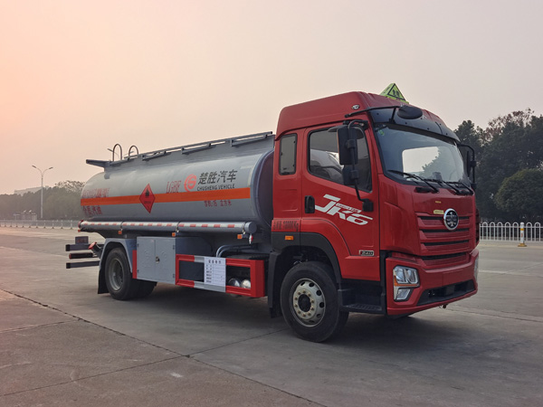 楚勝牌CSC5180GJYCA6型加油車