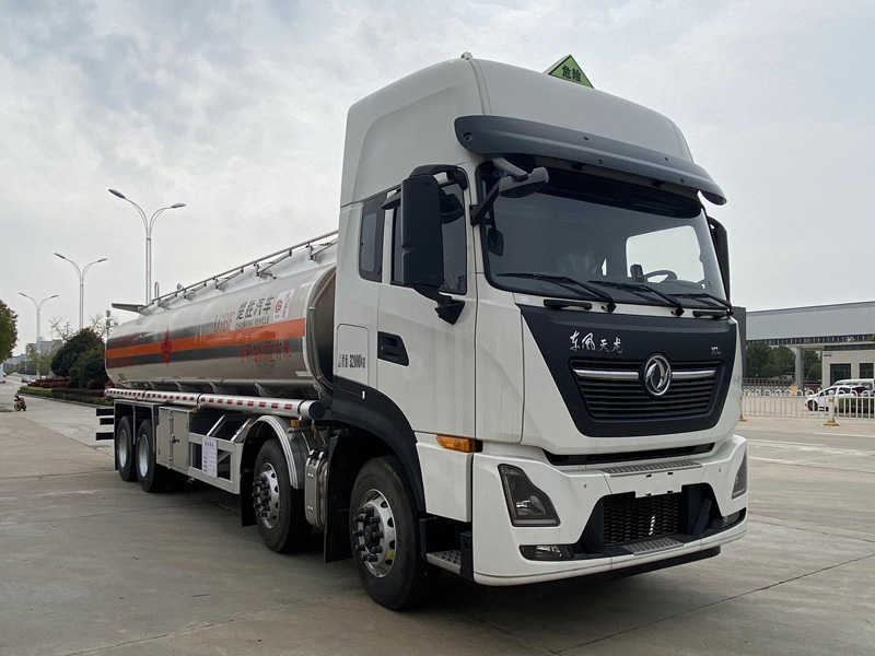 楚勝牌CSC5322GYYLD6A型鋁合金運(yùn)油車