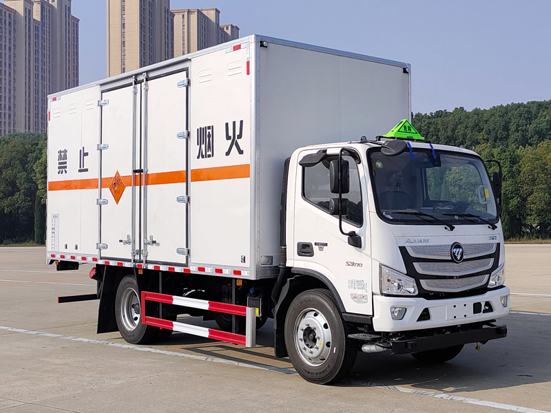 楚勝牌CSC5128XQYBK6型爆破器材運(yùn)輸車(chē)