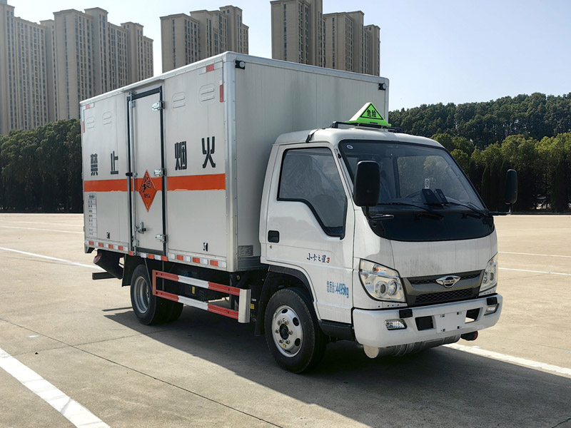 楚勝牌CSC5042XQYB6型爆破器材運(yùn)輸車(chē)