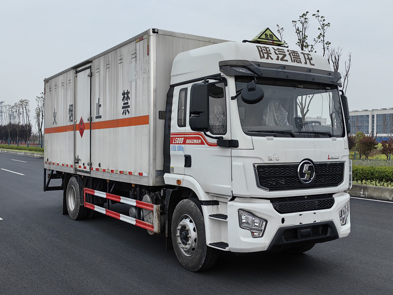 楚勝牌CSC5189XRQS6型易燃氣體廂式運輸車