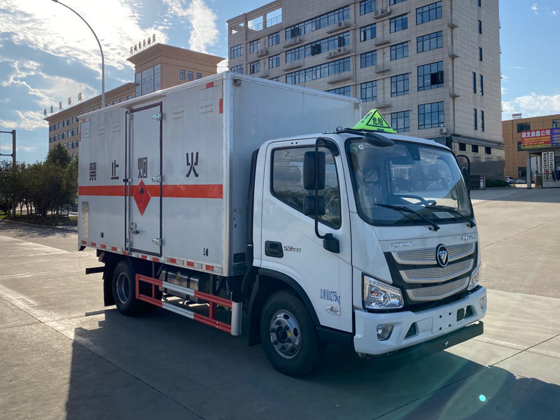 楚勝牌CSC5088XRQBK6型易燃氣體廂式運輸車